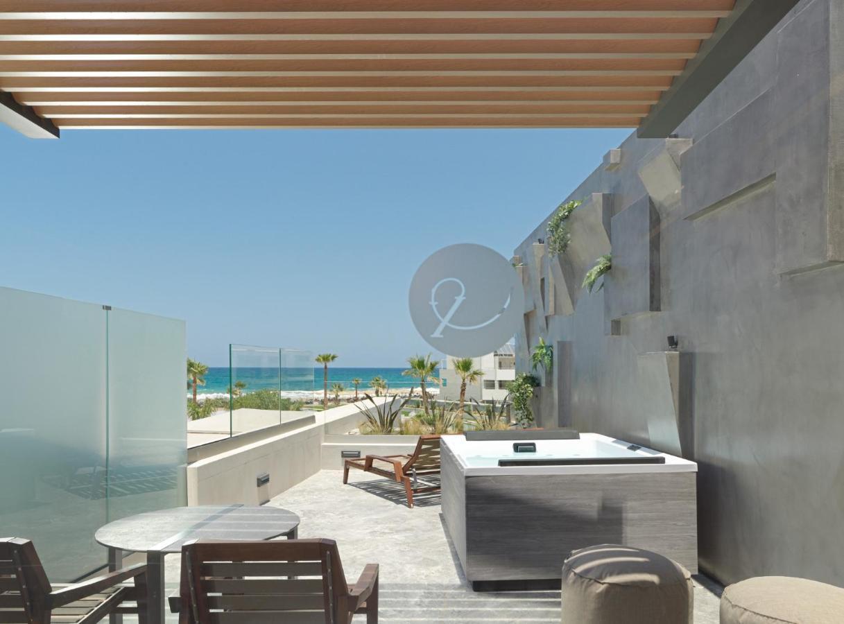 Nautilux Rethymno By Mage Hotels ภายนอก รูปภาพ A rooftop terrace at a hotel in Greece