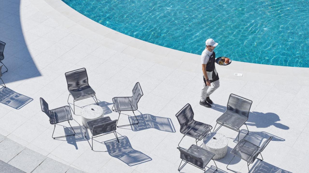 Nautilux Rethymno By Mage Hotels ภายนอก รูปภาพ The poolside at the Four Seasons Hotel, Milan